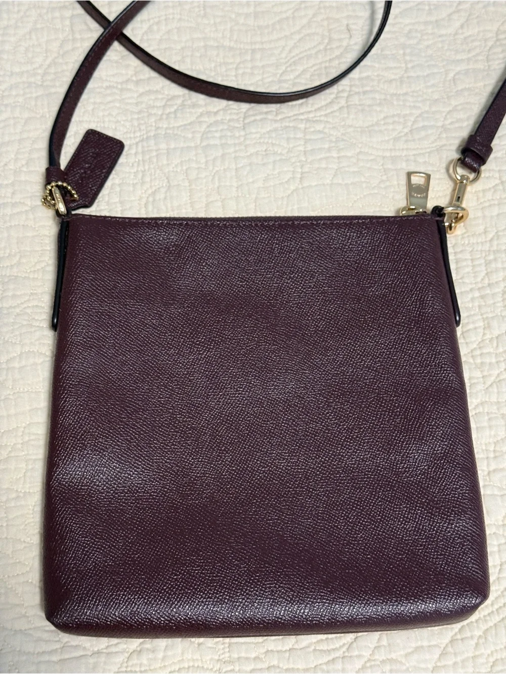 Coach “Kitt” Messenger Crossbody Bag in Oxblood Crossgrain Leather! Like New! - Picture 11 of 14